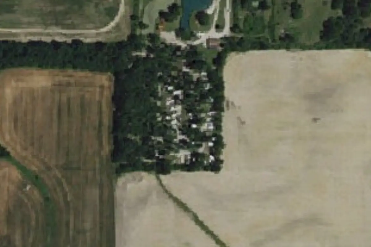 Aerial view of Fox Lake Outdoor Adventures